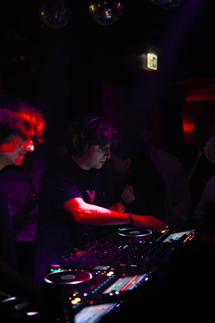 karaoke-night-out-in-london:-bars,-booths-and-where-to-go-after-–-london-night-guide